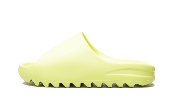 Sneakers éditions limitées et authentiques Adidas Yeezy Slide Glow Green (Restock Pair 2022) - HQ6447 -  Kickzmi