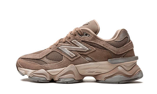 Sneakers éditions limitées et authentiques New Balance 9060 Mushroom Brown - U9060PB - Kickzmi