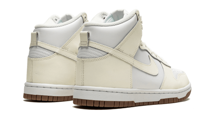 Sneakers éditions limitées et authentiques Nike Dunk High Sail Gum - DD1869-109 - Kickzmi