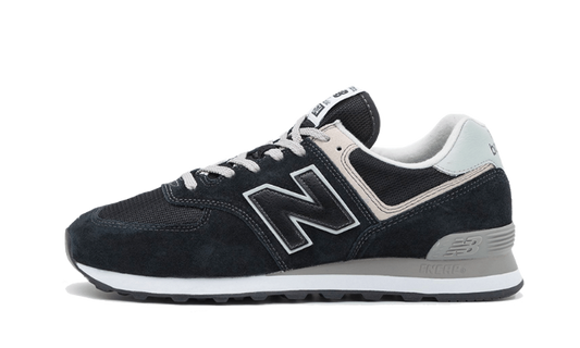 Sneakers éditions limitées et authentiques New Balance 574 Black White (2022) - ML574EVB - Kickzmi