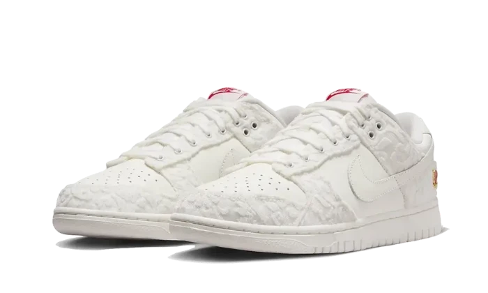 Nike Dunk Low Give Her Flowers - FZ3775-133 - Kickzmi