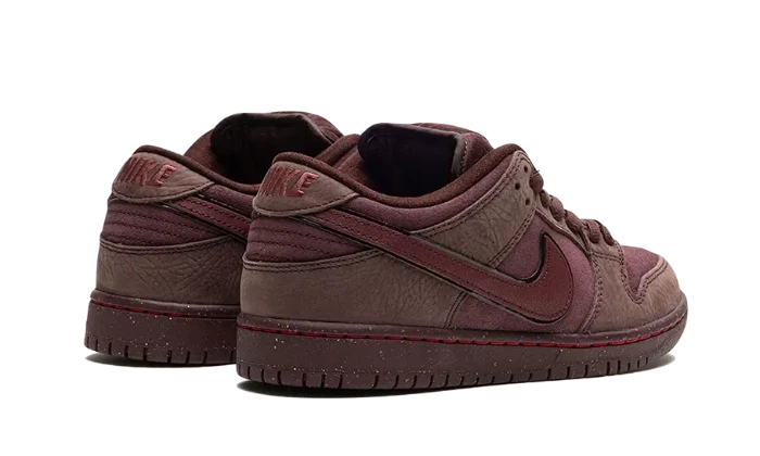 Nike SB Dunk Low City Of Love Burgundy Crush - FN0619-600